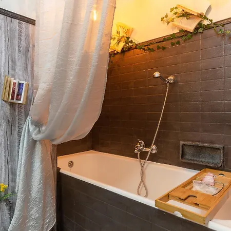 Appartement Lodge&art San Francesco - *